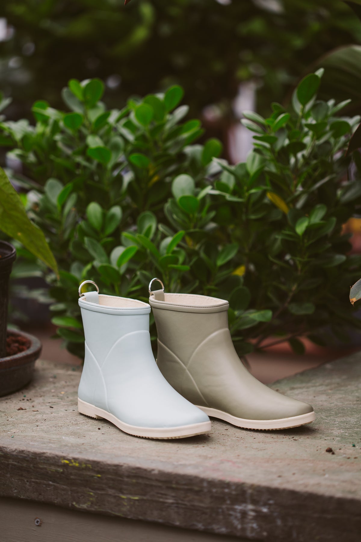 Grey Natural Rubber Garden Boots