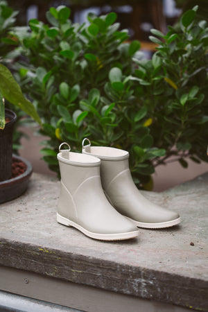 Grey Natural Rubber Rain Boots